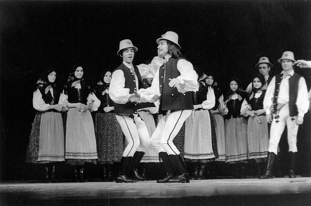 Sebő-Tímár:  "Szék Dances," slow tempo, with  Zoltán Varga, Domokos Szakács (front); Szolnok, 1973